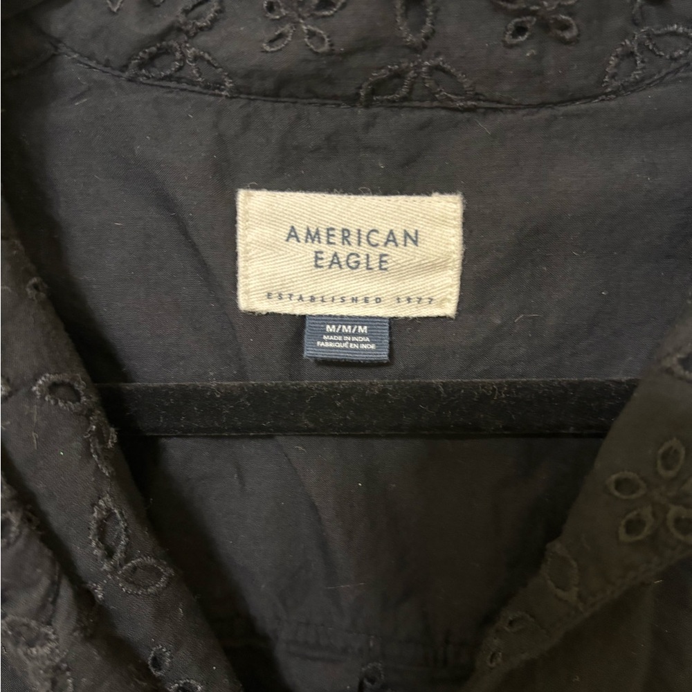 American Eagle cropped embroidered eyelet lace button up boho cottagecore top, M - Picture 4 of 12
